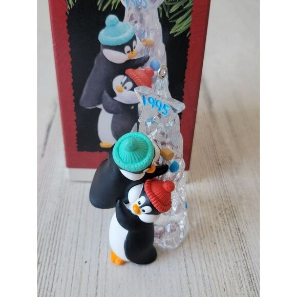 Hallmark 1995 friendly Boost ornament Xmas Penguin Ice - Picture 1 of 7